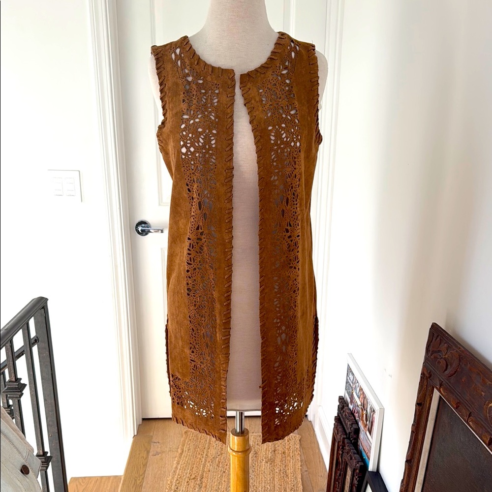 Design Lab Lord & Taylor Tan Faux Suede Crochet-Trim Vest Size Small
